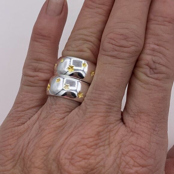Ring, new, no tags, solid 925 sterling silver, tiny golden star motif - Picture 1 of 16